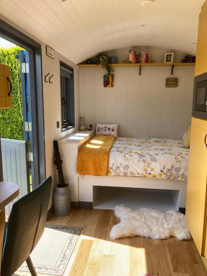 Atlantic Way Shepherd Hut Moville Extérieur photo